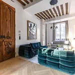 Chic 2-Bedroom Haven